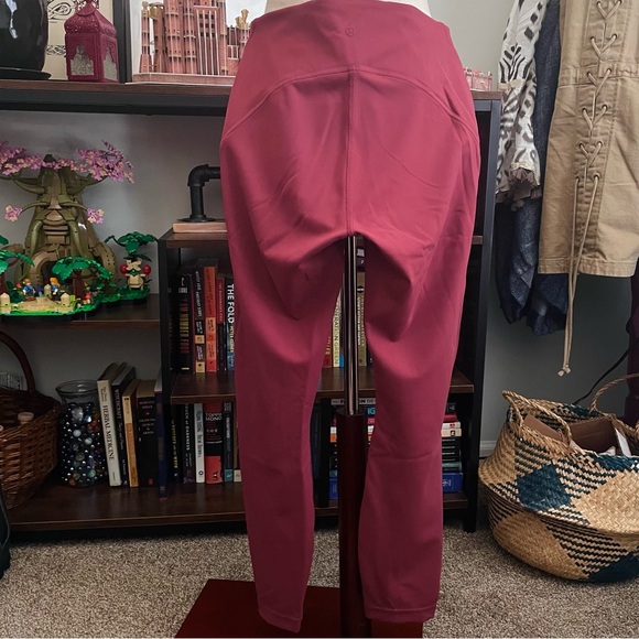 Lululemon Instill legging - Picture 3 of 9